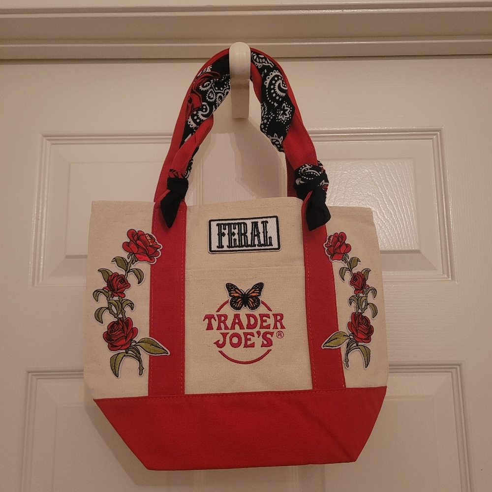Trader Joes Mini Bag w/Tiger Rose Embellishments - Picture 3 of 5